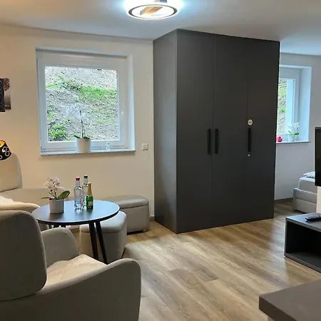 Top Apartment Zentrum Bad Urach Buitenkant foto